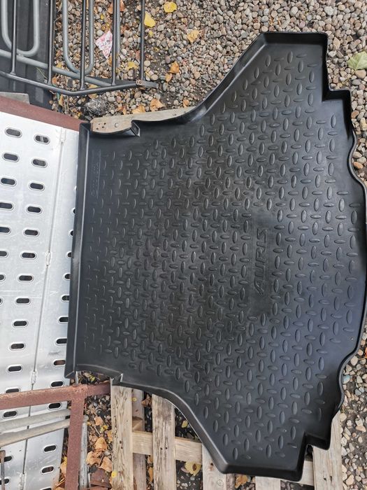 Оригинален Леген Тойота Аурис