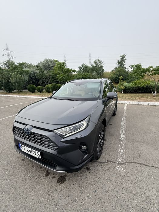 Toyota Rav 4 din 2020, Hibrid-Echipare Luxury. Pret 28500€ negociabil