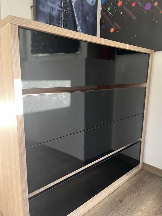 Comoda Tv negru lucios