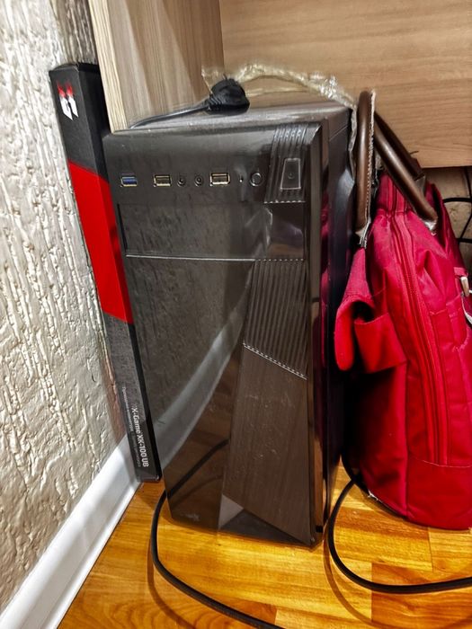 Комп стационарный в бу вместе со столом