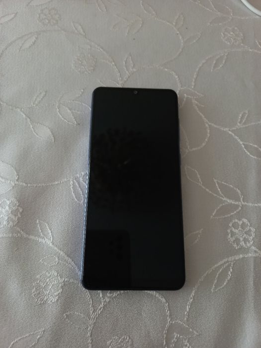 Samsung A31 в хорошем состоянии