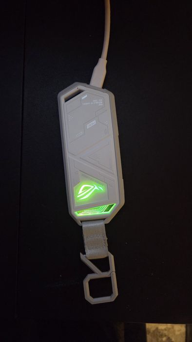 Rack SSD Asus Rog Strix Arion + SSD Kingston m2 nvme 1 TB