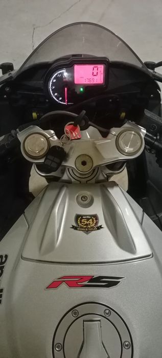 Мотоциклет Aprilia RS4