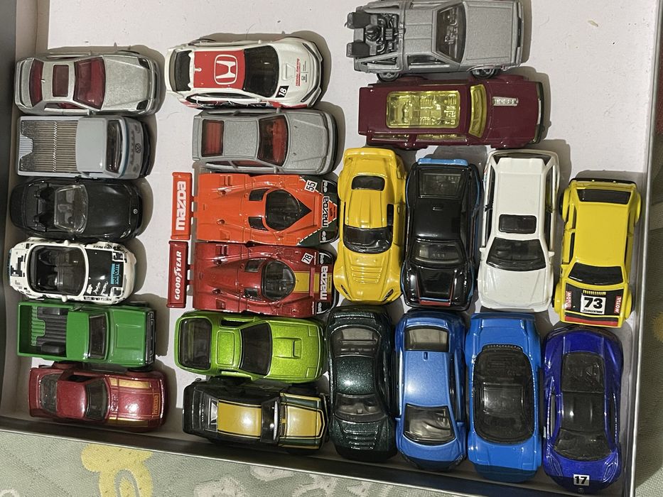 Hotwheels модельки 1/64