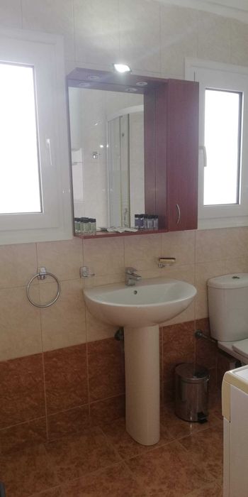 Дава се под наем Двустаен апартамент в Враца, Дъбника - 50 кв.м за 1500 € - Снимка #5