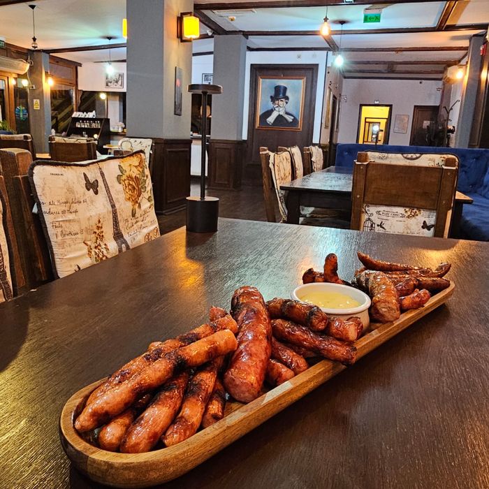 Servicii catering pentru companii! Inchiriere saloane pentru diverse evenimente! Meniul zilei cu livrare  pentru companii!