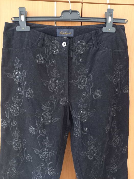 Costum doamna compus din sacou si pantaloni