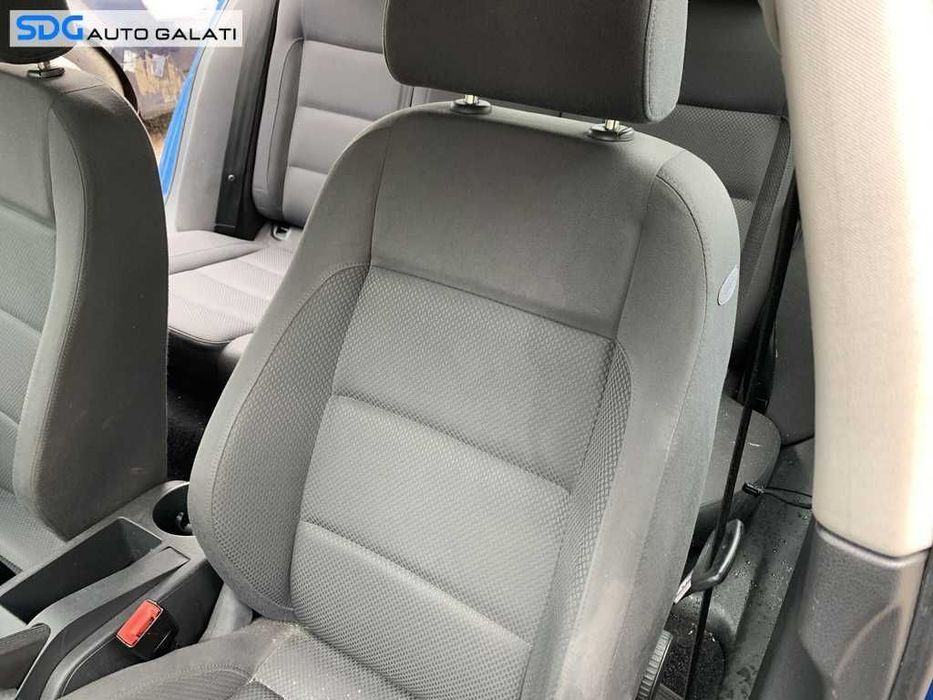 Scaun Scaune Fata si Bancheta cu Spatar Textil FARA Incalzire VW Golf 5 2004 - 2008