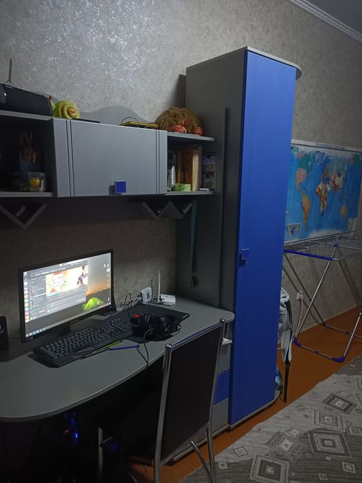 Спальный гарнитур