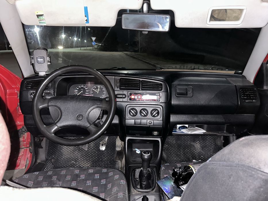 Гольф 3 1,8 моно