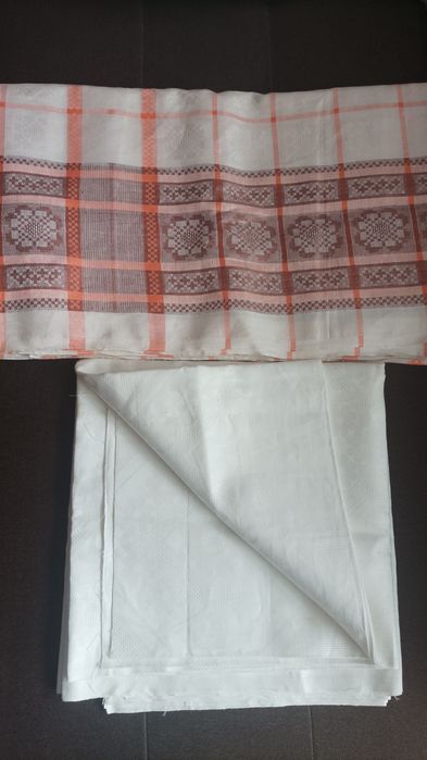 Продавам платове за покривка за маса