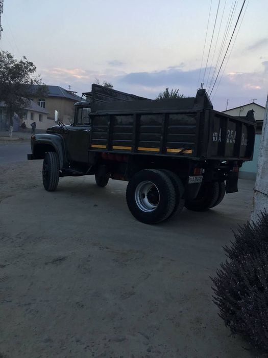 Zil 130 mator b/n shassi b/n yili1972 yuk ozi agdaruvchi GBASPG