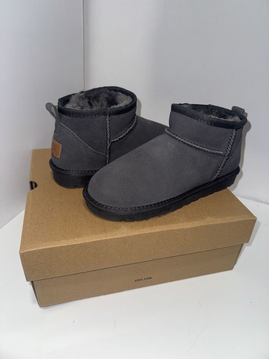 vand ghete UGG mini