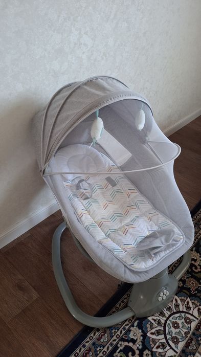 Шезлонг 7000 тг.