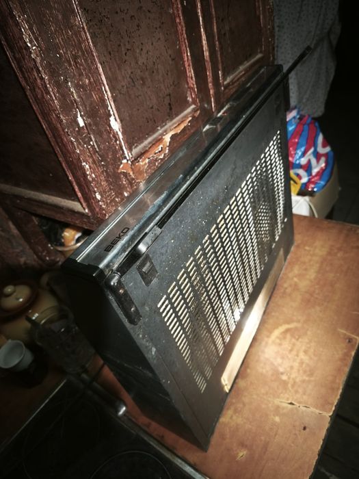 Вытяжка рабочая. За 3 тыс тг