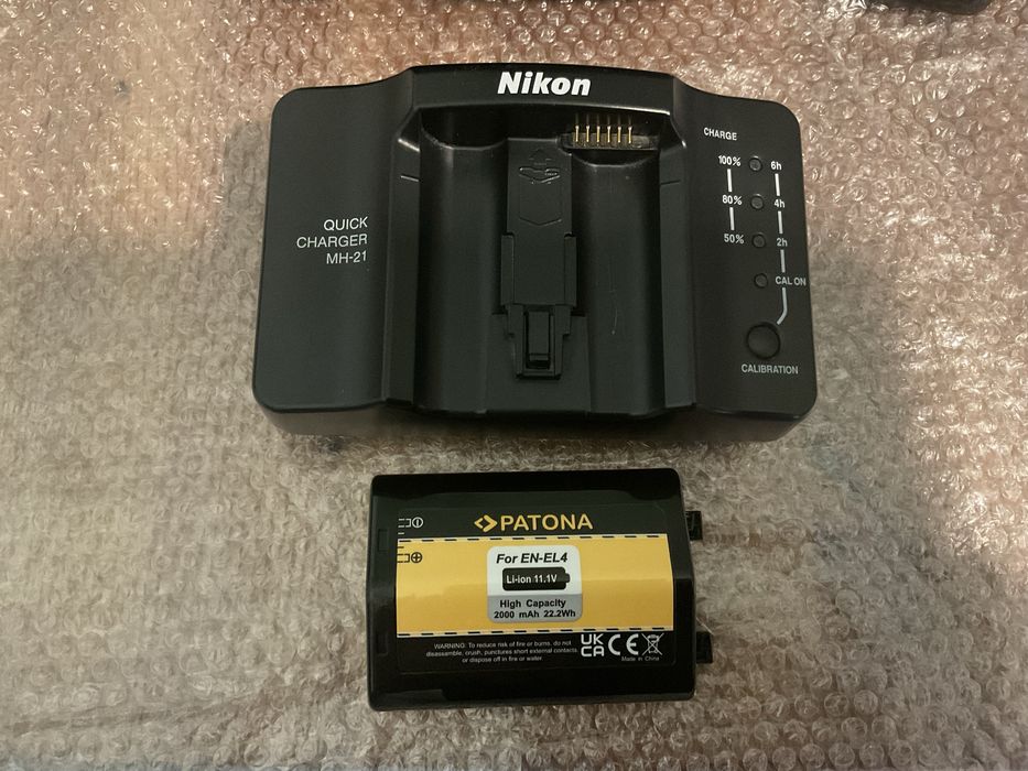 Legenda Nikon D3 body si accesorii