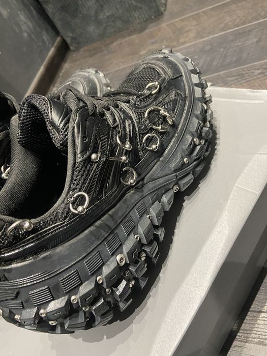 Balenciaga defender piercings