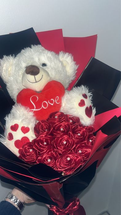 Ръчно изработен букет- -Stitch / Мече “Love”