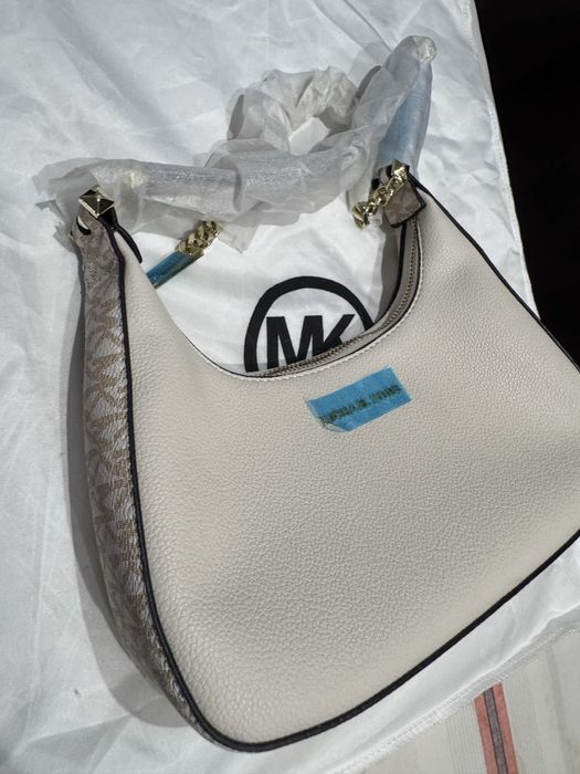 новая  сумочка Michael kors