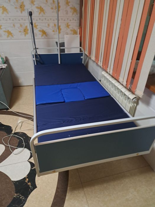 Продаеться кровать