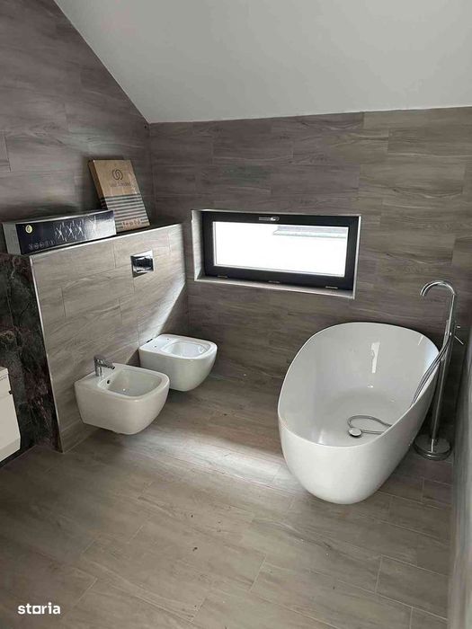 Casa 4 dormitoare Dezvoltator