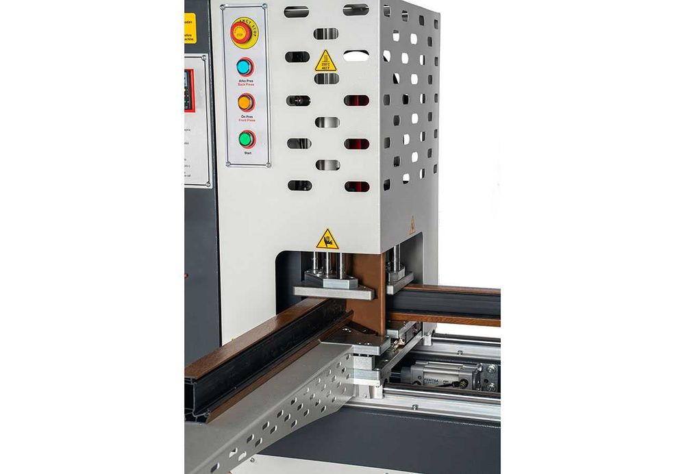 Maşina de Sudat Profil PVC 2 Capete(0.2mm) - CN100 / PLASTMACH