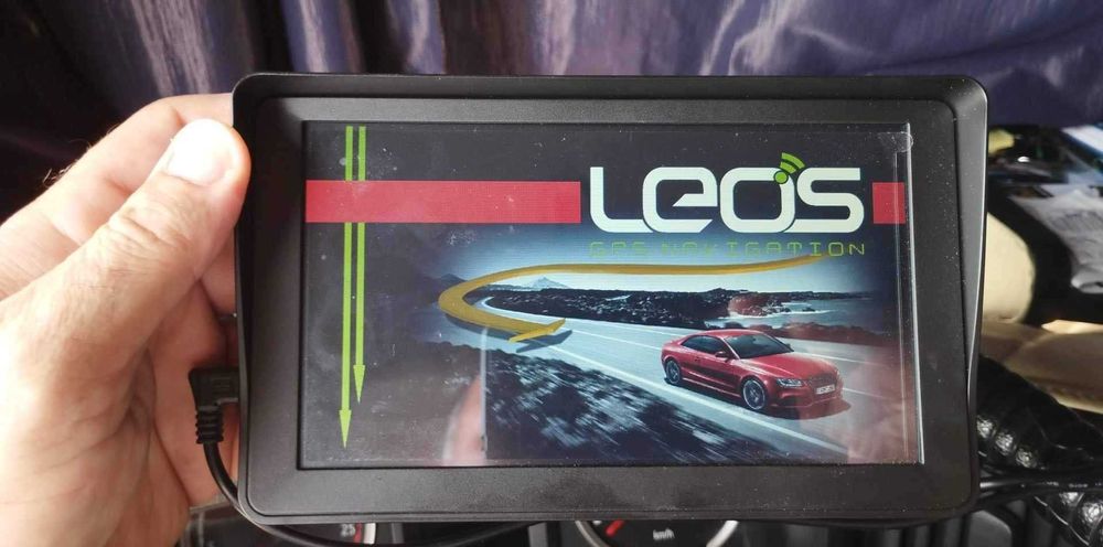 Навигация Leos 7 инча + по малка Leos 4 инча