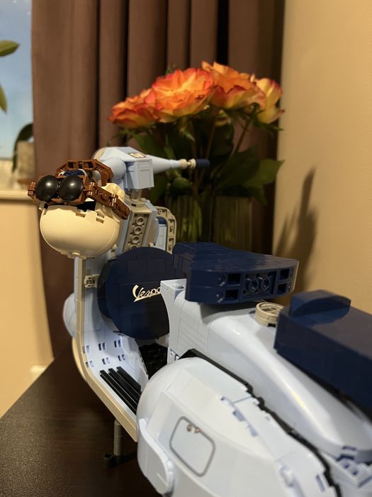 LEGO® Creator Expert 10298 - Vespa, Лего Веспа - [1107] части