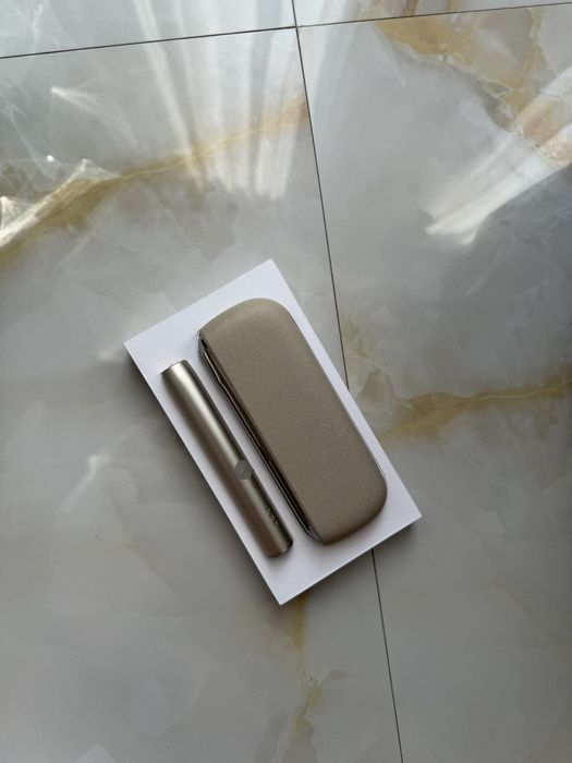 IQOS Iluma | Set complet | Cutie + Accesorii | Funcțional