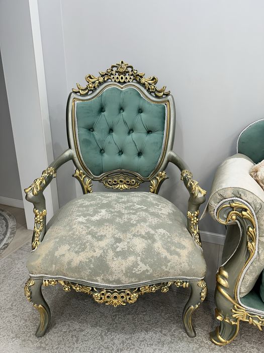 Диван с креслами