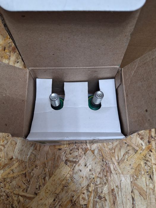 Продам шаровые опоры ваз