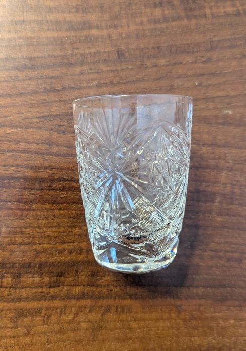 Хрустальные рюмки 11 шт.