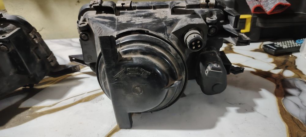 Фары DEPOна Ауди 80 В4