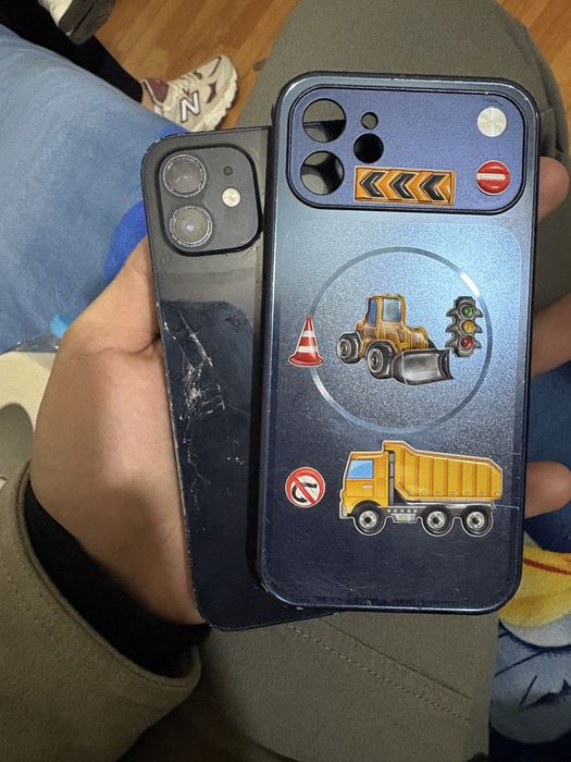 Vand sau schimb IPhone 12