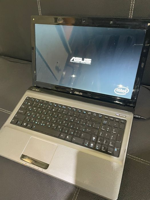 Продам офисный ноутбук Asus