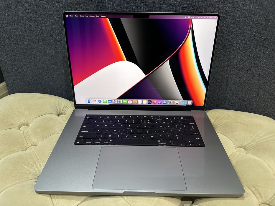 * Apple MacBook Pro 16 A2485 с чипом Apple M1 MAX в идеальном состояни