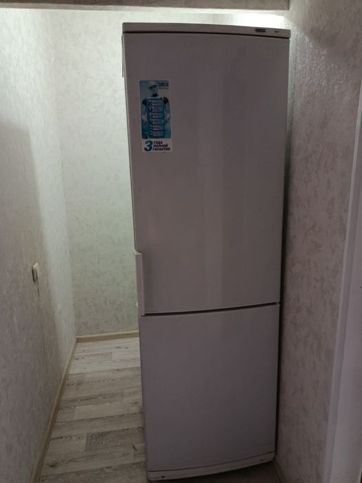 Холодильник белог