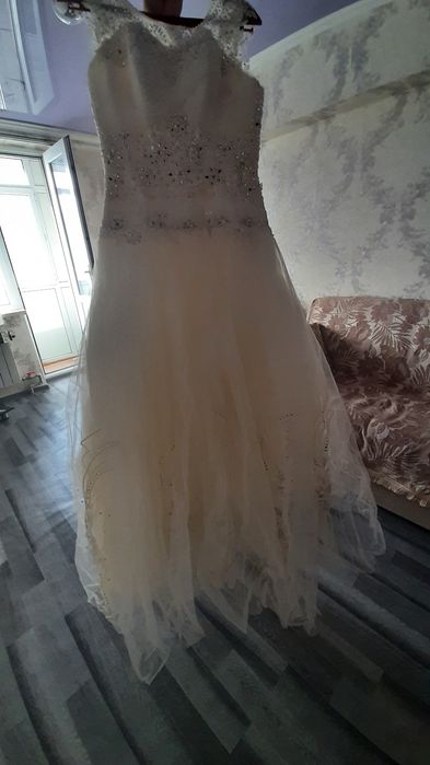 Свадьебное платье