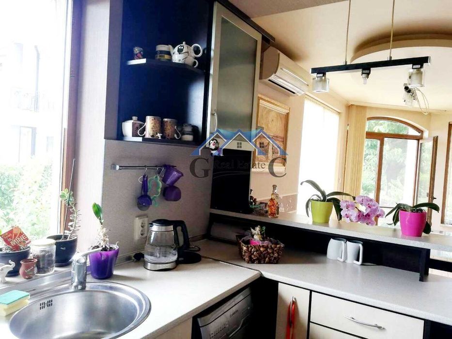 Продава се Къща в к.к. Св.Св. Константин и Елена - 200 кв.м за 2400 €/кв.м - Снимка #11