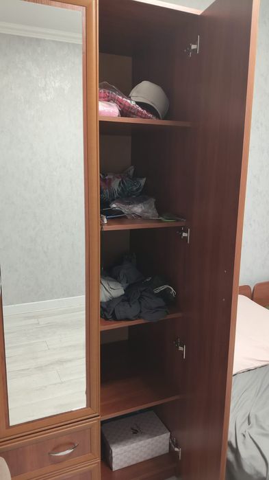 Продам шкаф плателтный