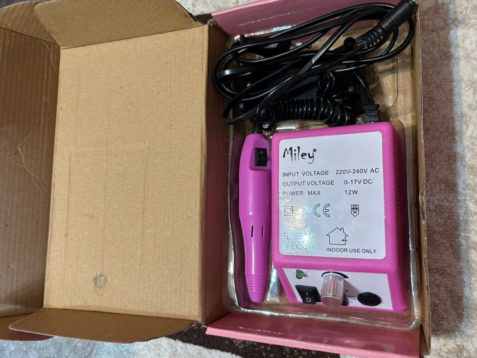 Pila electrica pentru unghii