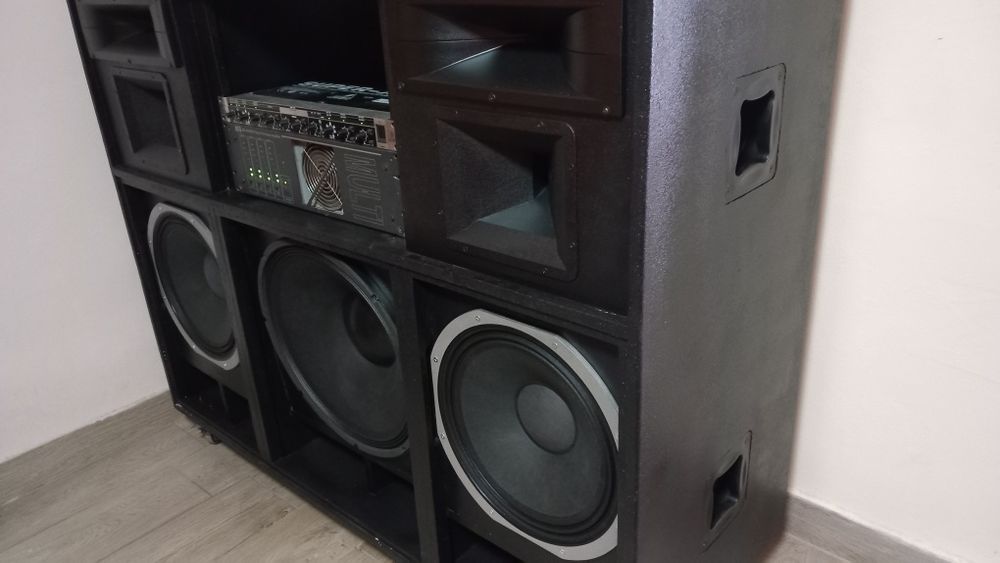 Vlnd boxa foarte mare 2000w.rm 3ln1.oferta valabila doar Plna 10.01.26