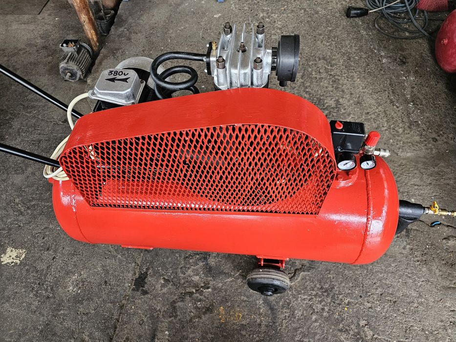 Compresor romănesc ECR 350 200 litri 380v si 220v