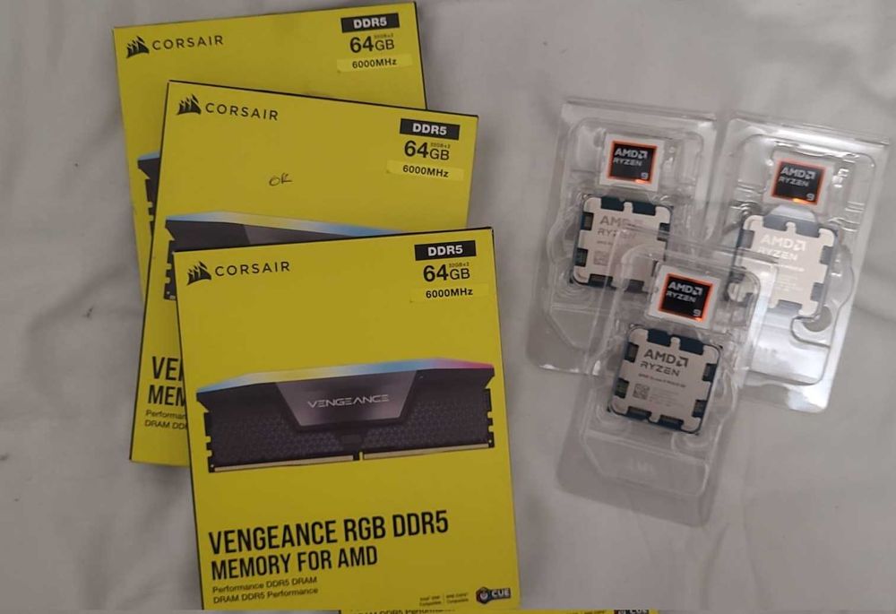 Kit memorie corsair rgb 64 gb ddr5 la 6000 + procesor Ryzen 9 9950X3D