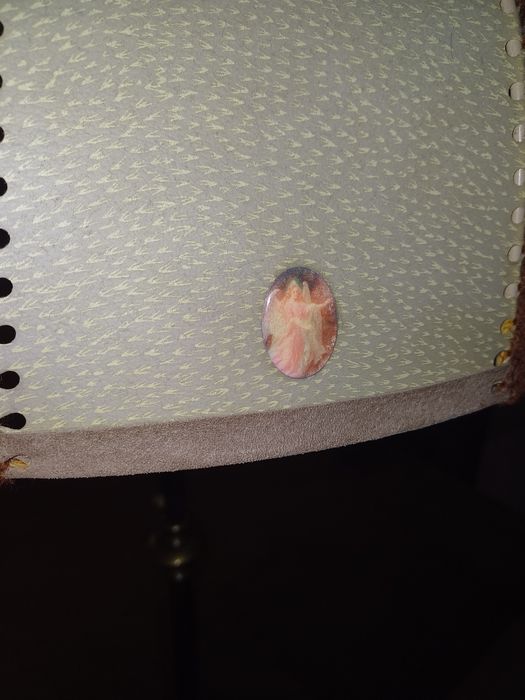 Lampadar de bronz cu abajur deosebit