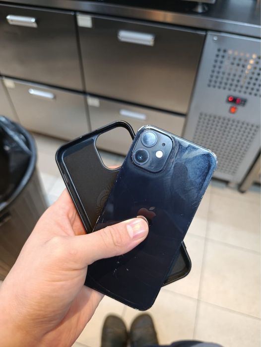 Айфон 12 мини срочна