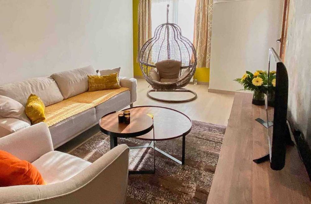 Дава се под наем Двустаен апартамент в Пловдив, Южен - 60 кв.м за 255 € - Снимка #1