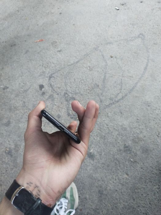 iPhone se 2022 sotiladi