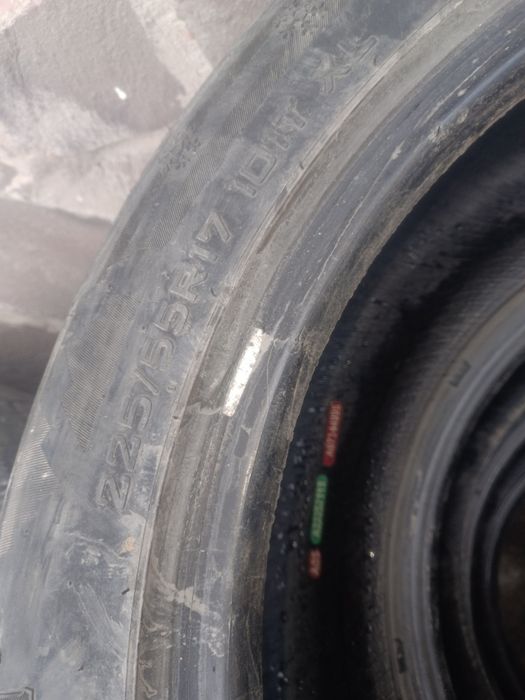 Срочно продам Шины на 17