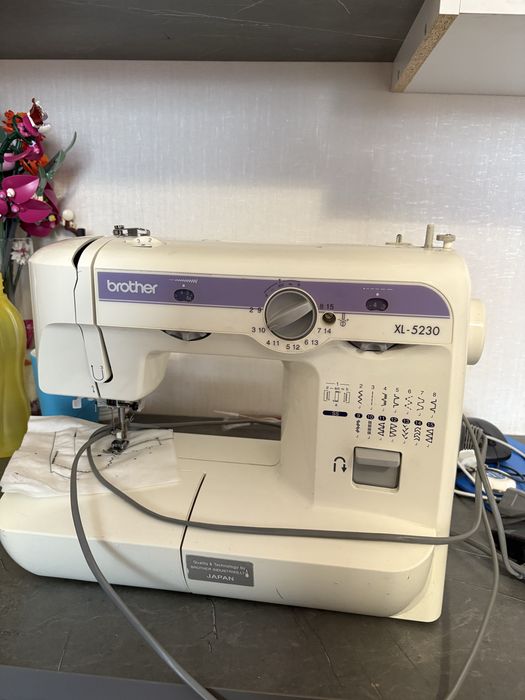 Продам швеиную машину